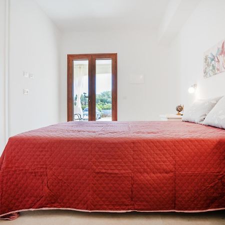 Ambra Holiday Rooms - Rooms & Beach San Teodoro  Buitenkant foto