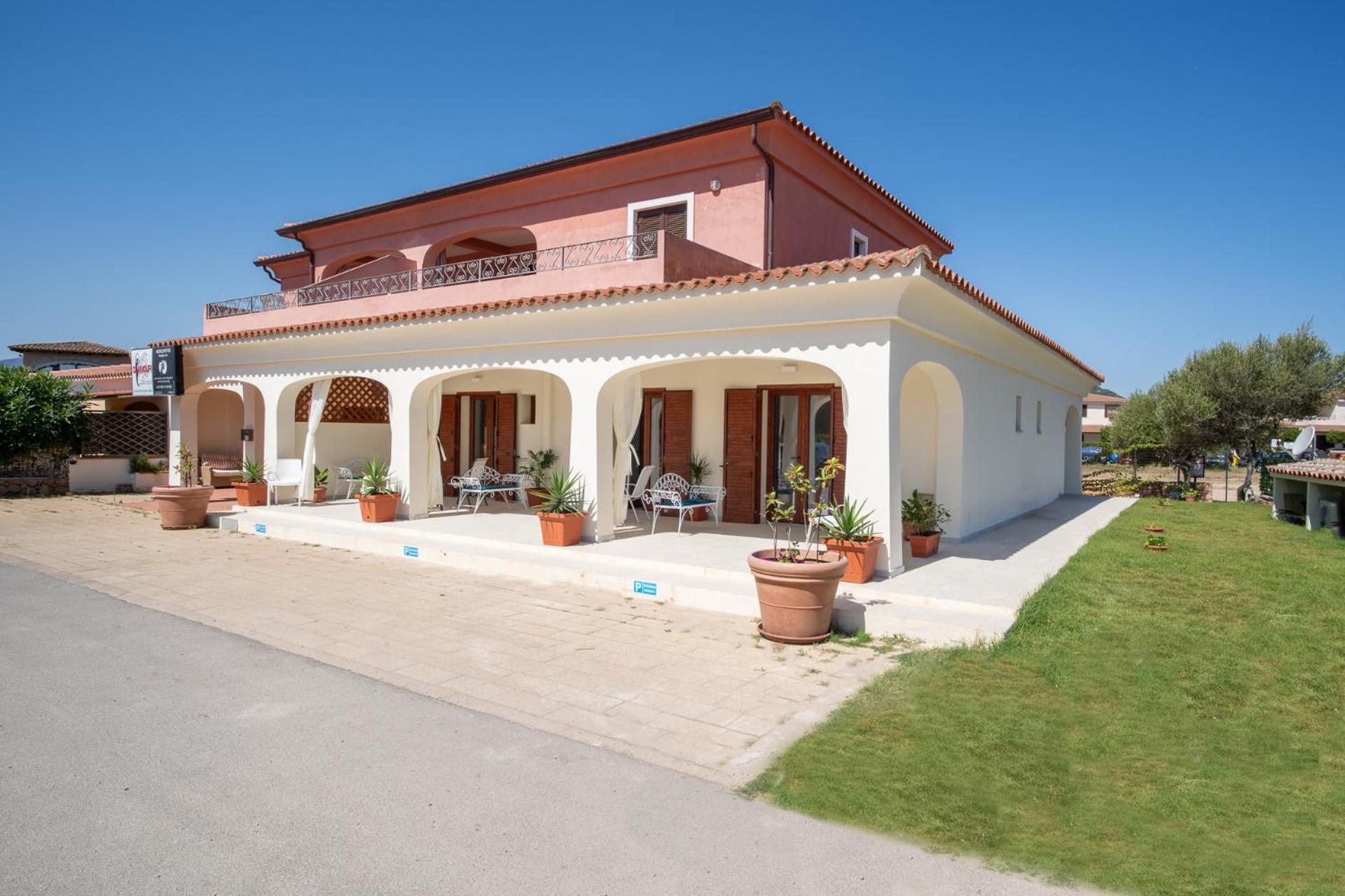 Ambra Holiday Rooms - Rooms & Beach San Teodoro  Buitenkant foto
